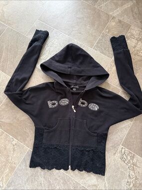 Black Embellished Cropped Hoodie with Lace Trim